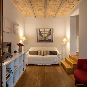 Fotofever Apt, Two Bedrooms With Air Conditioned In Elegant Shopping Area, Close To Vatican City Appartamento